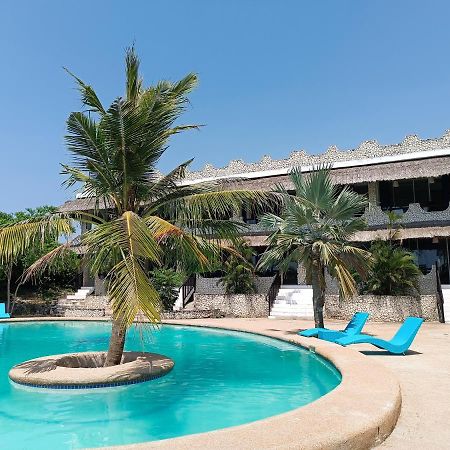 The Wild Orchid Resort - 몰볼 외부 사진