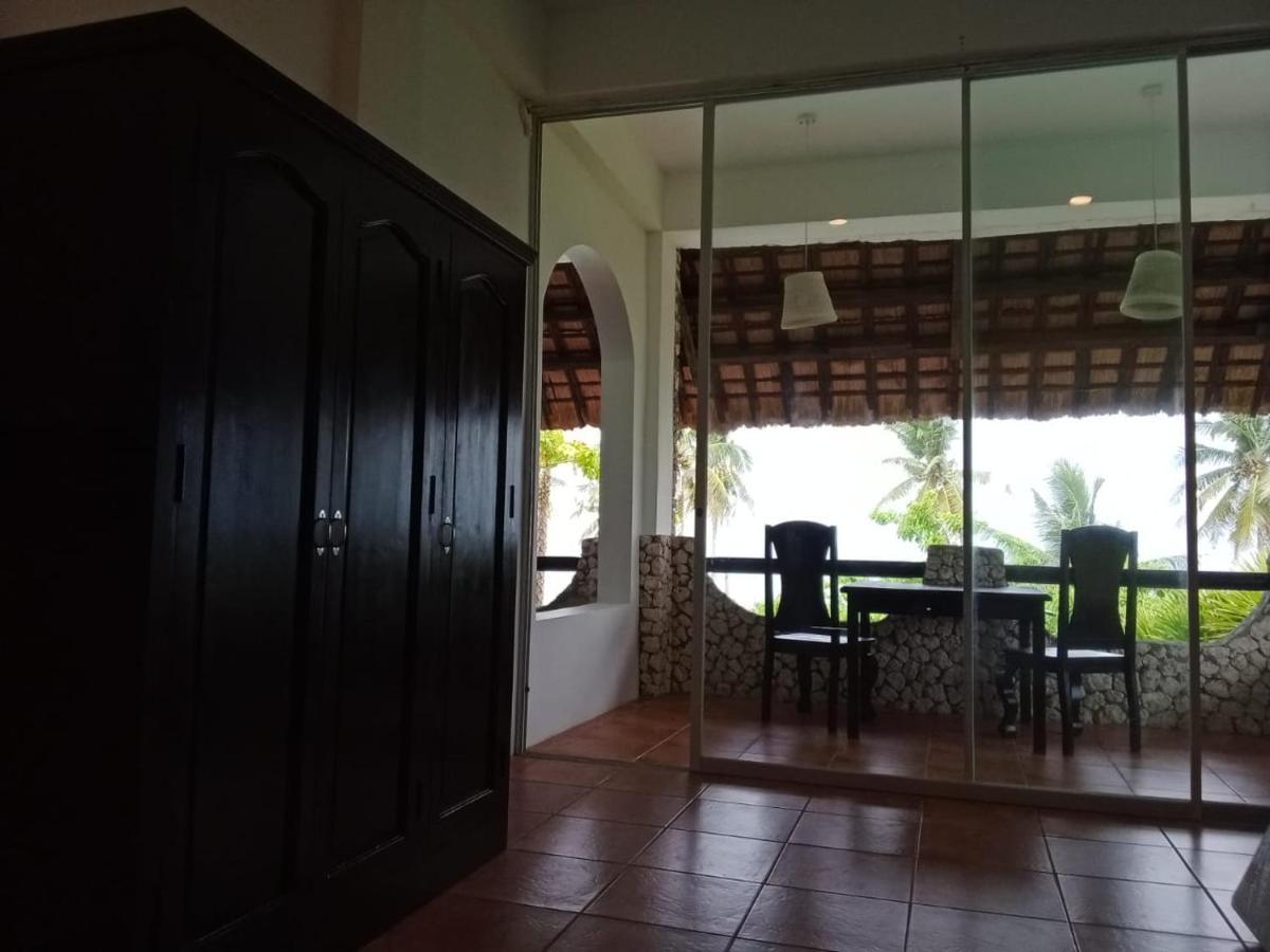 The Wild Orchid Resort - 몰볼 외부 사진
