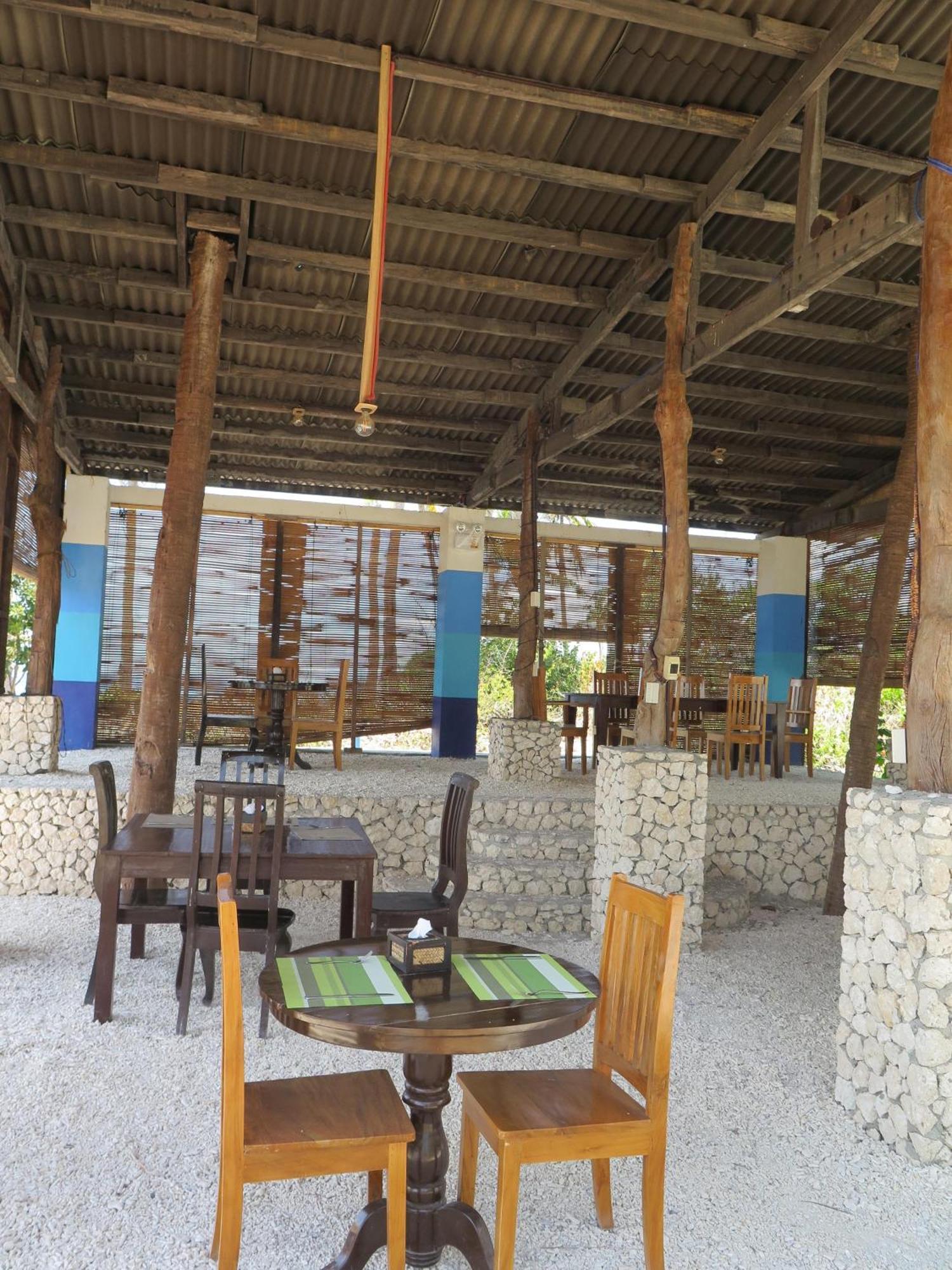 The Wild Orchid Resort - 몰볼 외부 사진