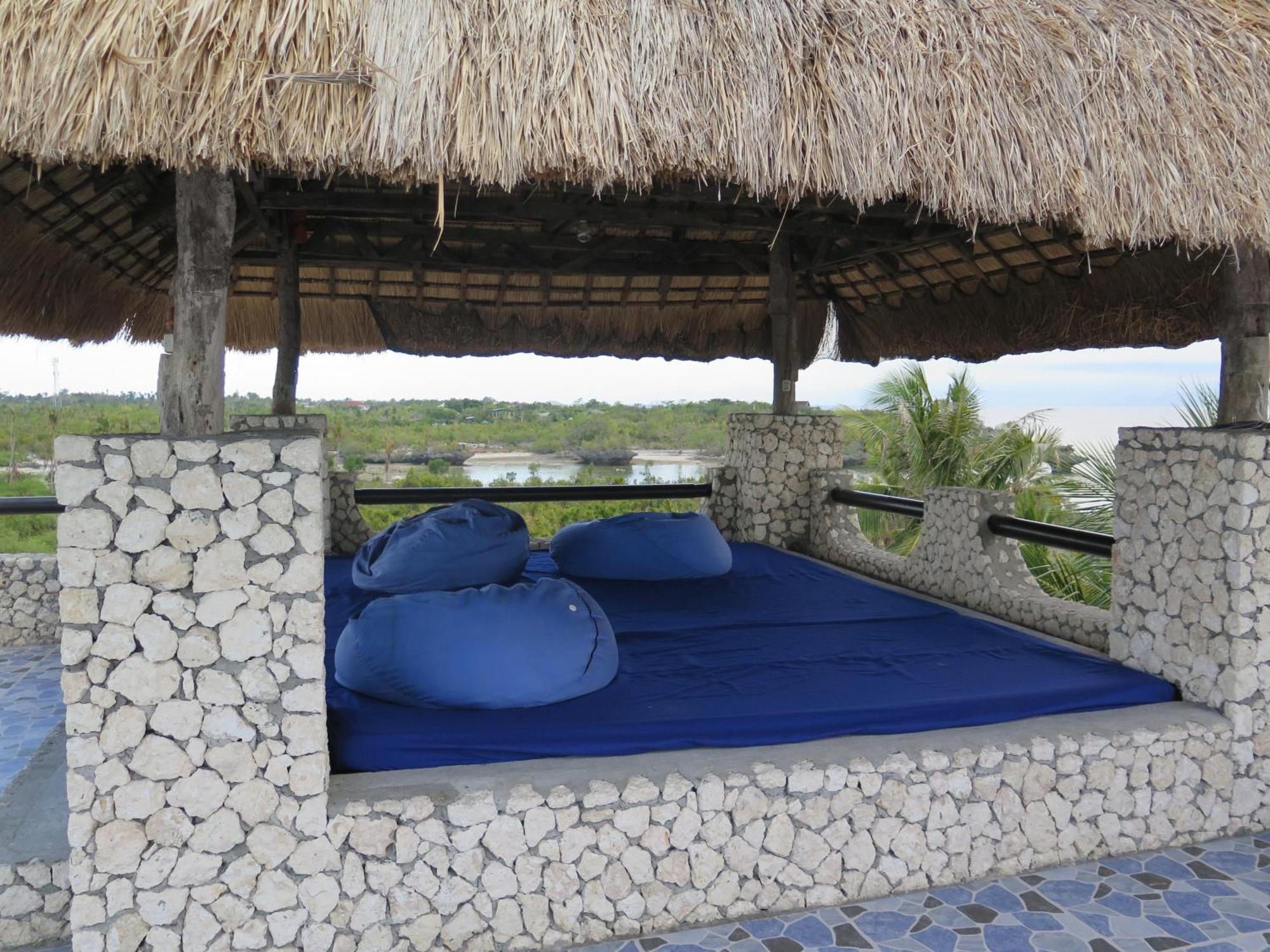 The Wild Orchid Resort - 몰볼 외부 사진