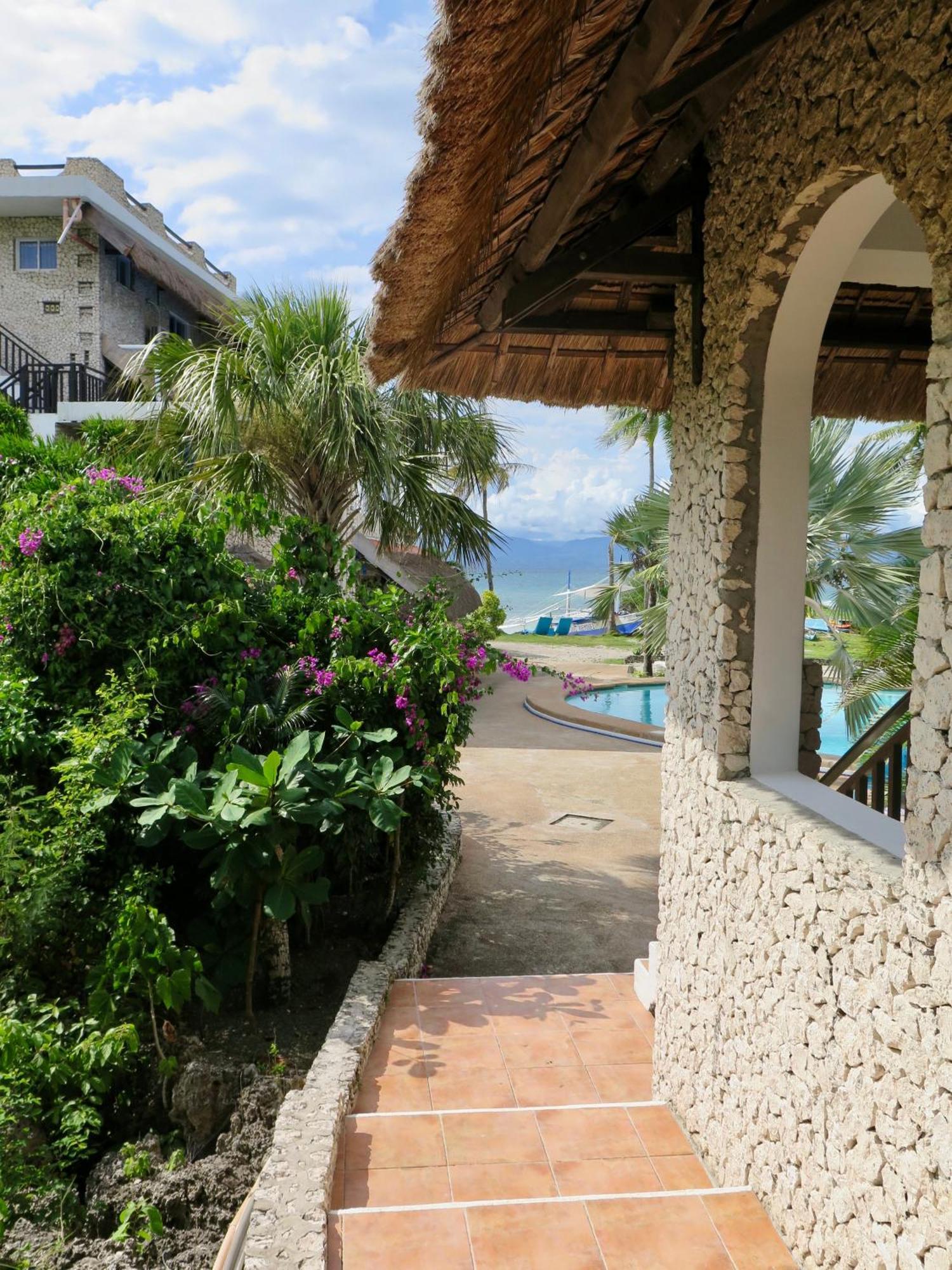 The Wild Orchid Resort - 몰볼 외부 사진